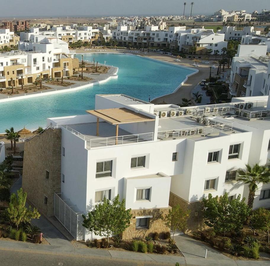 El Gouna Swan Lake Apartment ฮูร์กาดา ภายนอก รูปภาพ